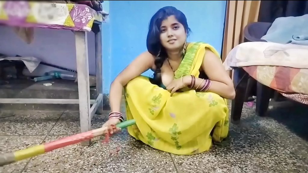 Indain Maid Enjoy Sex With House Owner Desi xxx
