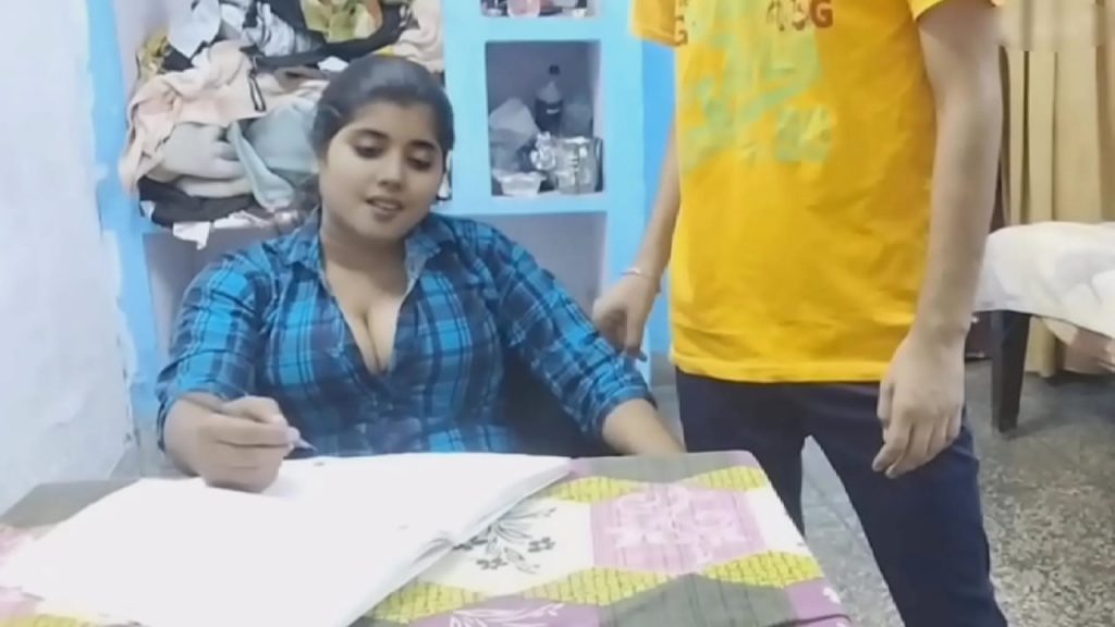 Indian Desi GirlFriend Sex Leaked MMS Video